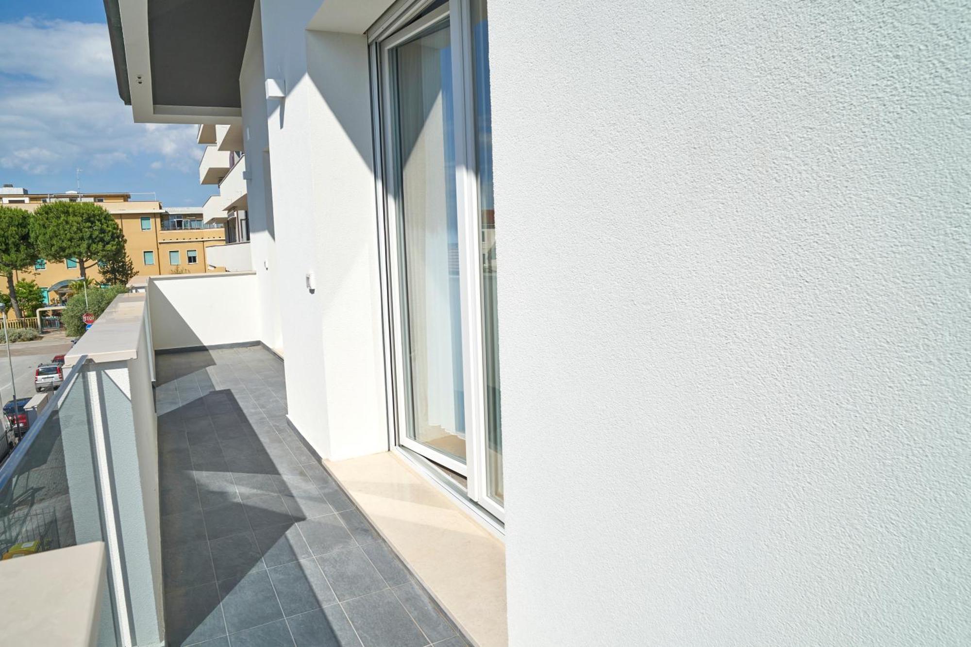 Villa Borghesi Suites Fronte Mare Rimini Zewnętrze zdjęcie